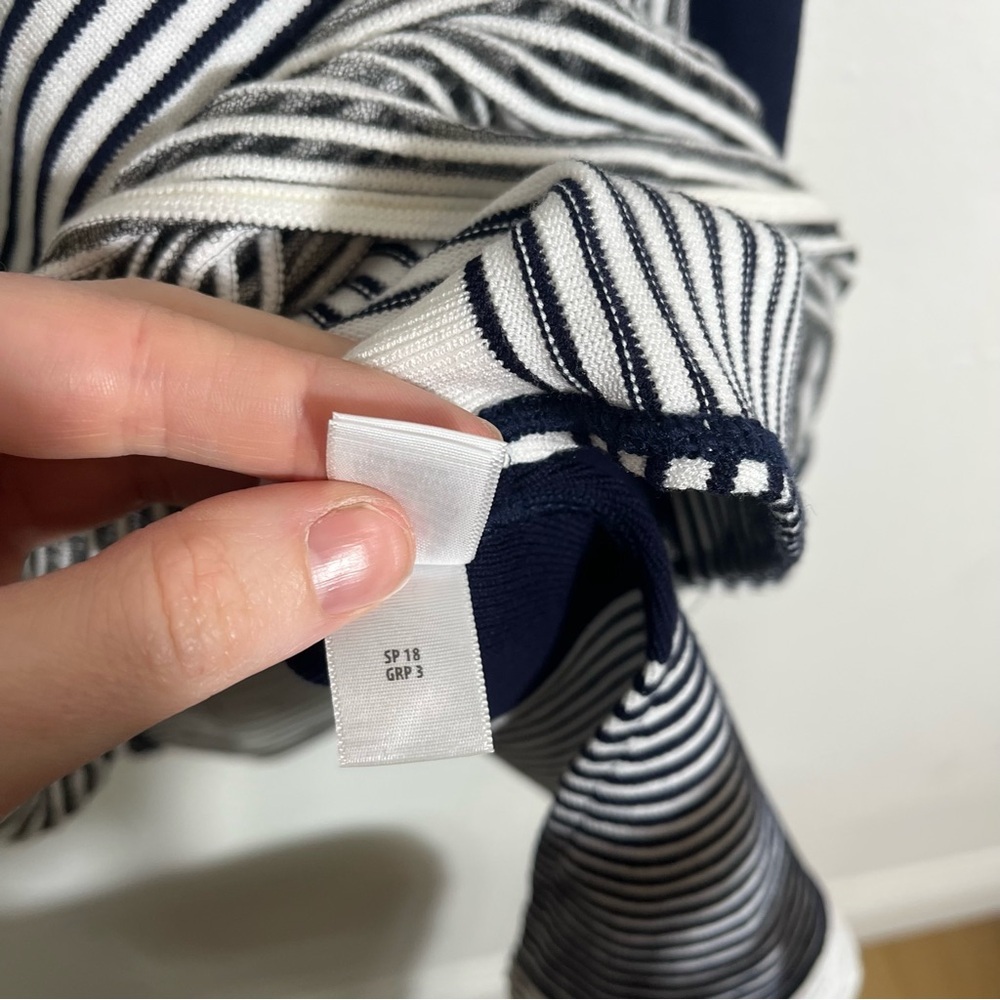 ST. JOHN Colorblock Tech Knit Short Sleeve Midi Dress - Picture 13 of 14